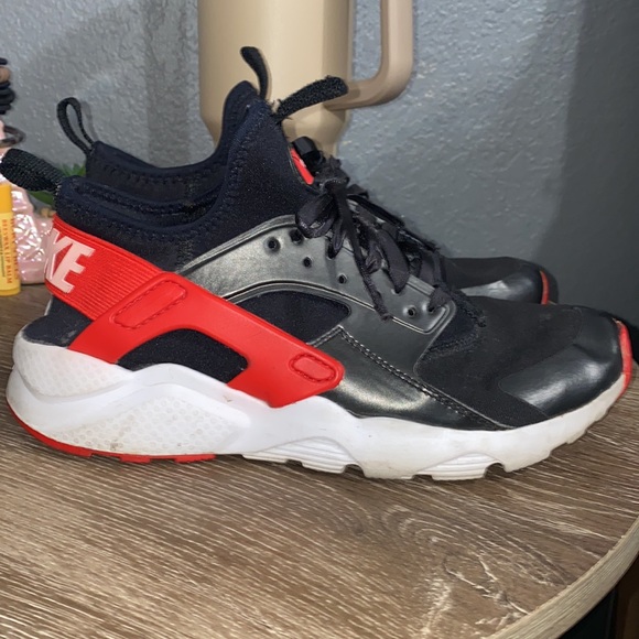 Nike Huraches - Picture 9 of 10